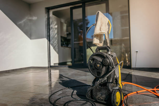 Best Animal Enclosure Cleaning  in Lombard, IL